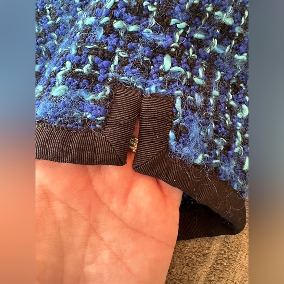 🛍️$5 SALE - J Crew Wool Blend Mini Skirt, size 8. - Picture 2 of 7